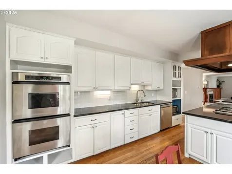 12183 SW Plantation Terrace Portland OR 97223