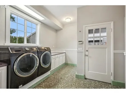 12183 SW Plantation Terrace Portland OR 97223