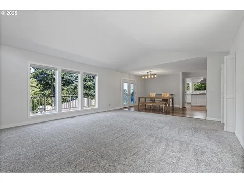 21140 Zeus Drive West Linn OR 97068