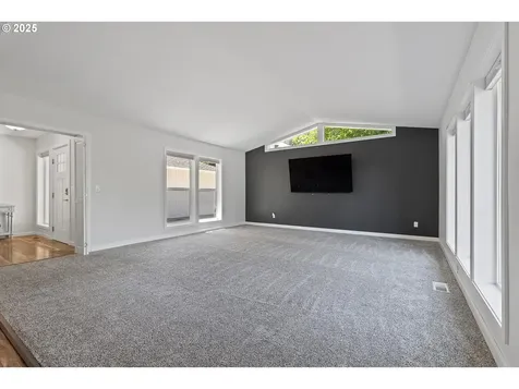 21140 Zeus Drive West Linn OR 97068
