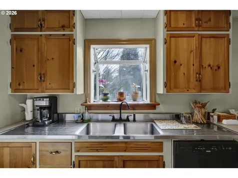 780 Cherry Avenue Eugene OR 97404