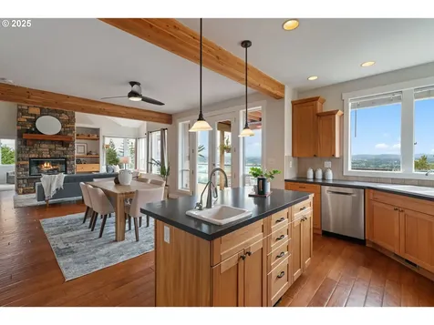 3045 NW 3rd Avenue Camas WA 98607