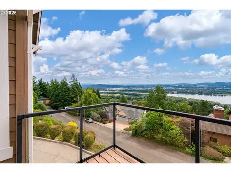 3045 NW 3rd Avenue Camas WA 98607