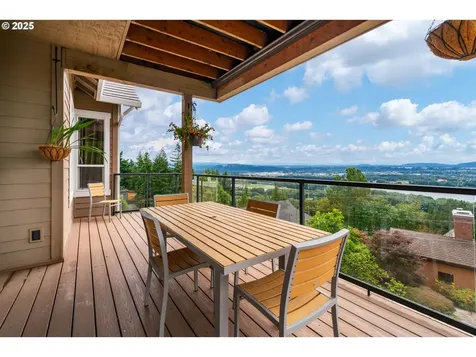 3045 NW 3rd Avenue Camas WA 98607