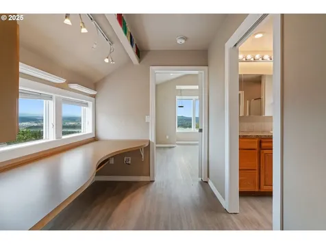 3045 NW 3rd Avenue Camas WA 98607