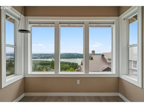 3045 NW 3rd Avenue Camas WA 98607