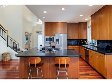 287 NW 93rd Place Portland OR 97229