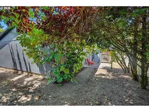 111 Enos Street Amity OR 97101
