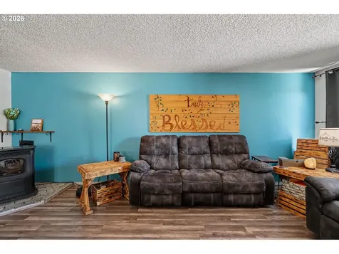111 Enos Street Amity OR 97101