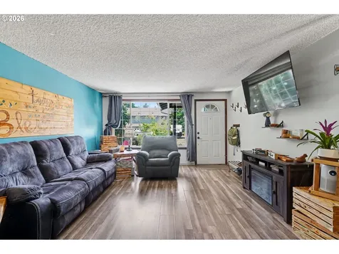 111 Enos Street Amity OR 97101