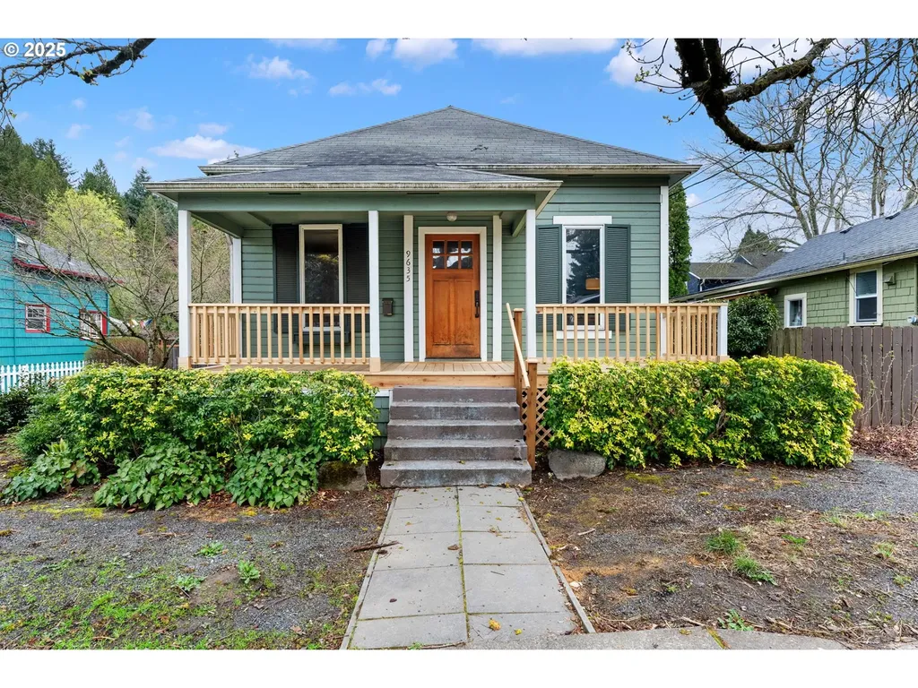 9635 N Seneca Street Portland OR 97203
