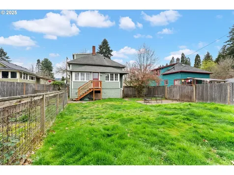 9635 N Seneca Street Portland OR 97203