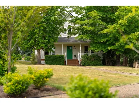 580 SW 9th Street Dundee OR 97115