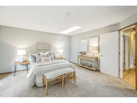 3715 SW 13th Avenue Portland OR 97239