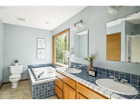 3715 SW 13th Avenue Portland OR 97239