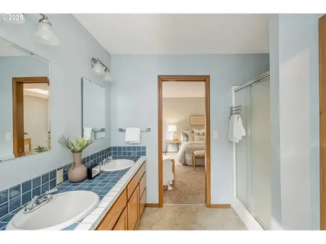 3715 SW 13th Avenue Portland OR 97239