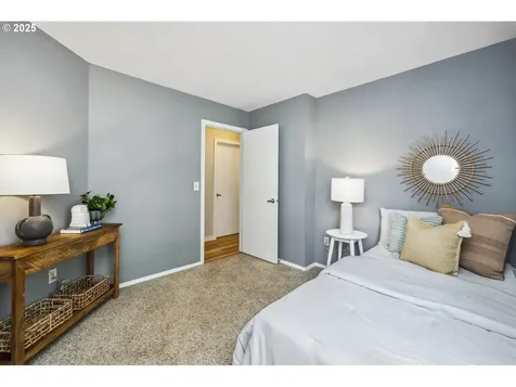 3715 SW 13th Avenue Portland OR 97239