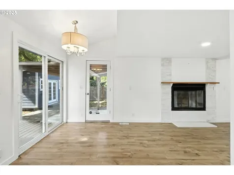 10095 SW 82nd Avenue Portland OR 97223