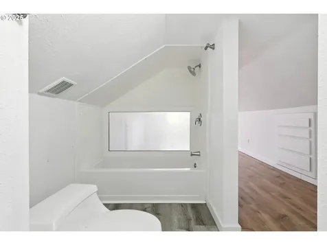 10095 SW 82nd Avenue Portland OR 97223