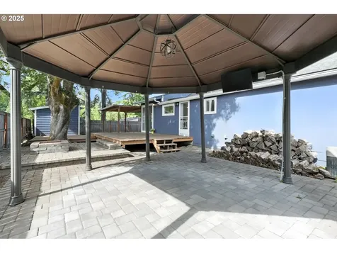 10095 SW 82nd Avenue Portland OR 97223