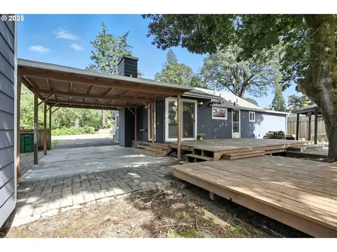 10095 SW 82nd Avenue Portland OR 97223