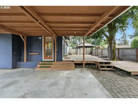 10095 SW 82nd Avenue Portland OR 97223