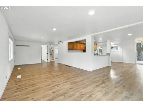 10095 SW 82nd Avenue Portland OR 97223