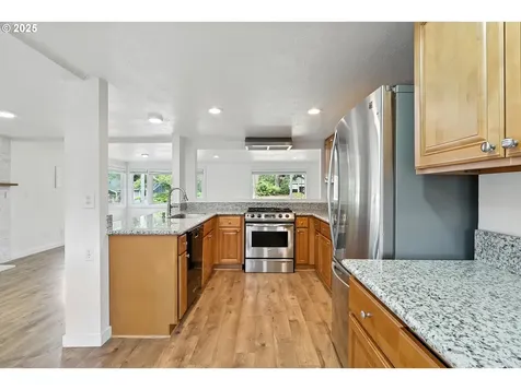 10095 SW 82nd Avenue Portland OR 97223