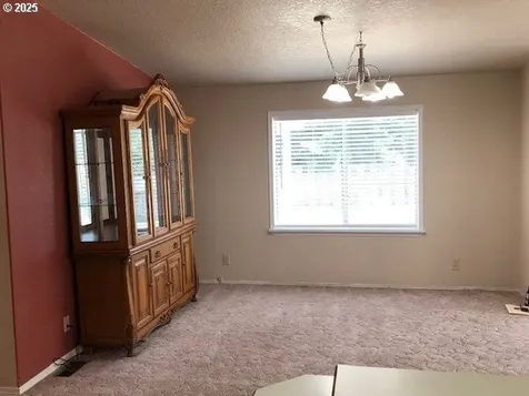 326 Waite Street Sutherlin OR 97479