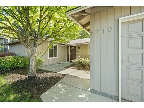 6910 SW Lisbon Court Beaverton OR 97078