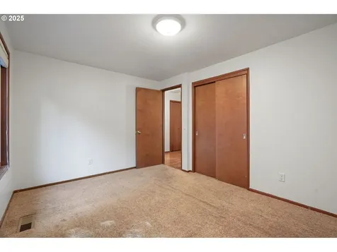6910 SW Lisbon Court Beaverton OR 97078