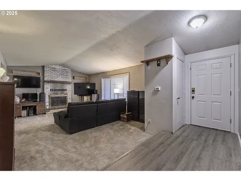 19820 NE Hassalo Court Portland OR 97230
