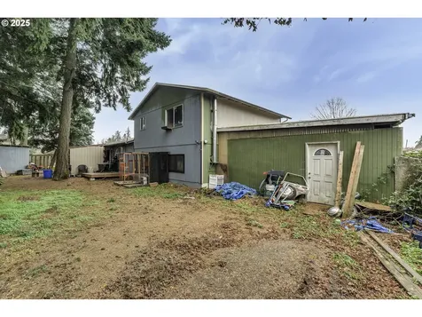19820 NE Hassalo Court Portland OR 97230