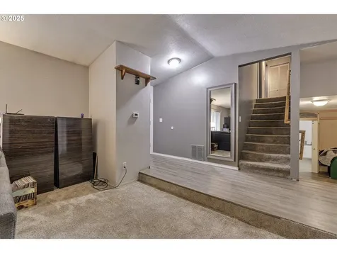 19820 NE Hassalo Court Portland OR 97230