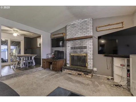 19820 NE Hassalo Court Portland OR 97230