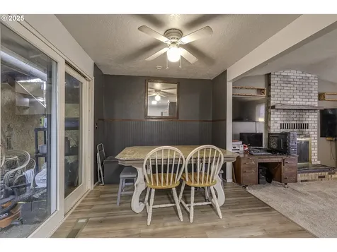 19820 NE Hassalo Court Portland OR 97230