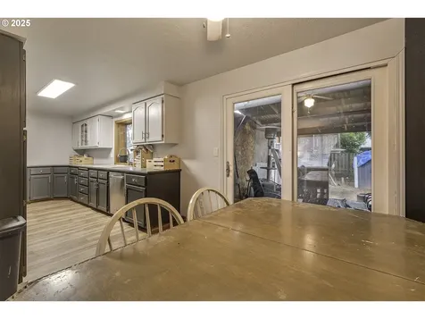 19820 NE Hassalo Court Portland OR 97230