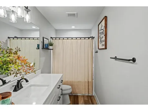 511 NW Byers Lane Dallas OR 97338