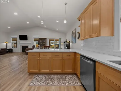 160 N Hezzie Lane Molalla OR 97038