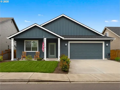 160 N Hezzie Lane Molalla OR 97038