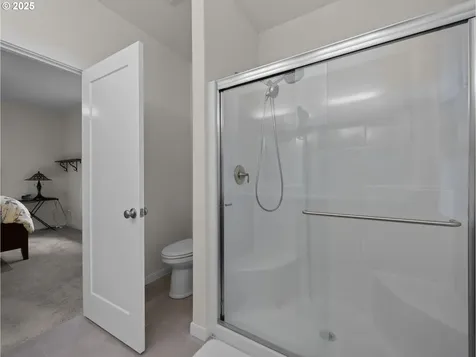 160 N Hezzie Lane Molalla OR 97038