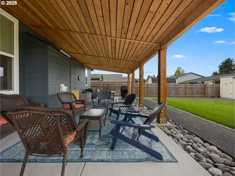 160 N Hezzie Lane Molalla OR 97038