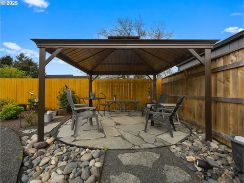 160 N Hezzie Lane Molalla OR 97038