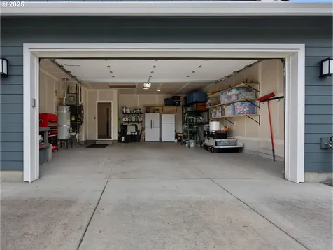 160 N Hezzie Lane Molalla OR 97038
