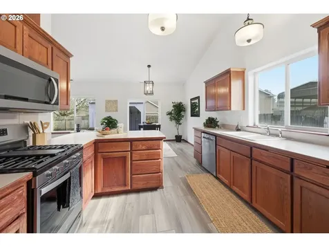 2989 Dahlia Lane Eugene OR 97404
