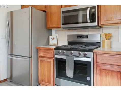 2989 Dahlia Lane Eugene OR 97404