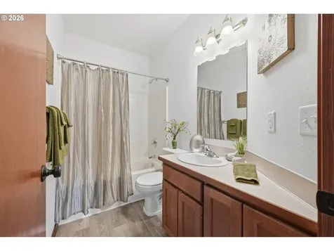 2989 Dahlia Lane Eugene OR 97404