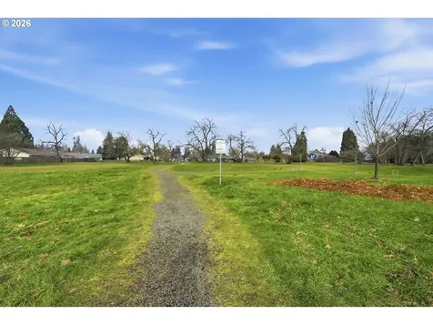 2989 Dahlia Lane Eugene OR 97404