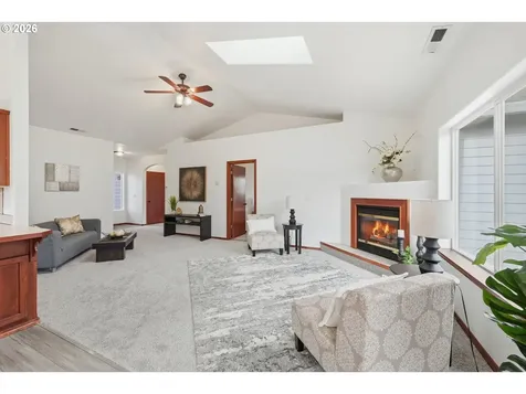 2989 Dahlia Lane Eugene OR 97404