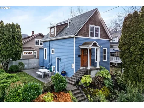 88 NE Ivy Street Portland OR 97212
